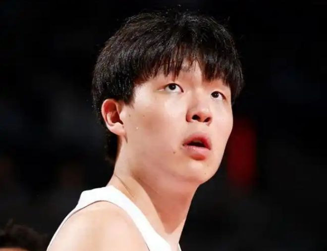 郭士强：杨瀚森8日和男篮会合 希望他通过一年NBA历练能帮到球队